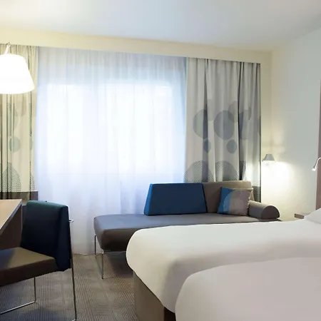 Novotel Amboise Exterior photo