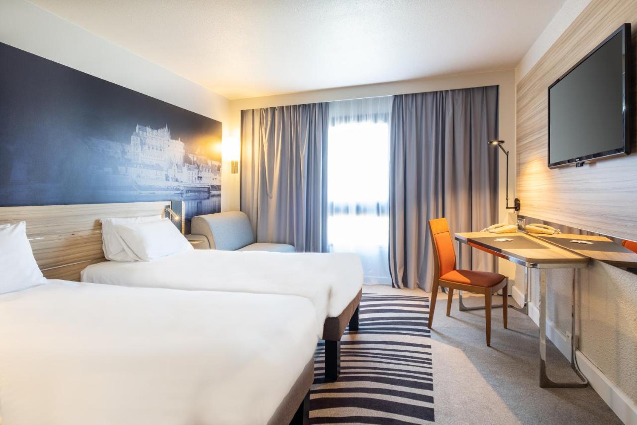 Novotel Hotel 4*